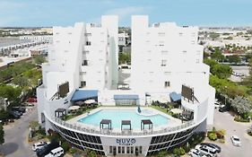 Nuvo Suites Doral